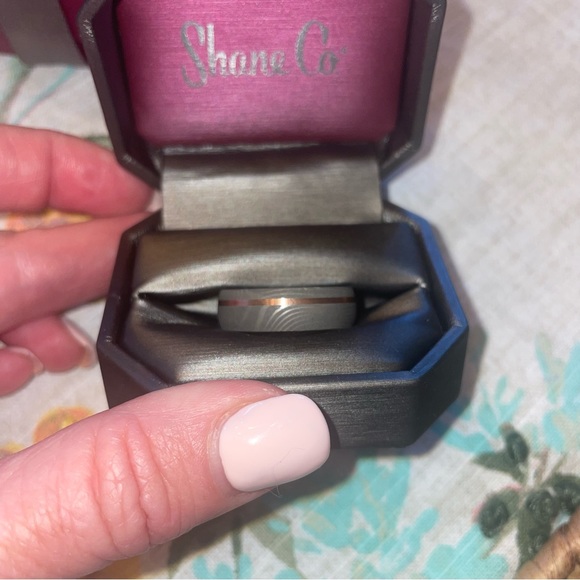SHANE CO Wedding Band Damascus Steel Rose Gold New in Box with Receipt - Picture 15 of 16